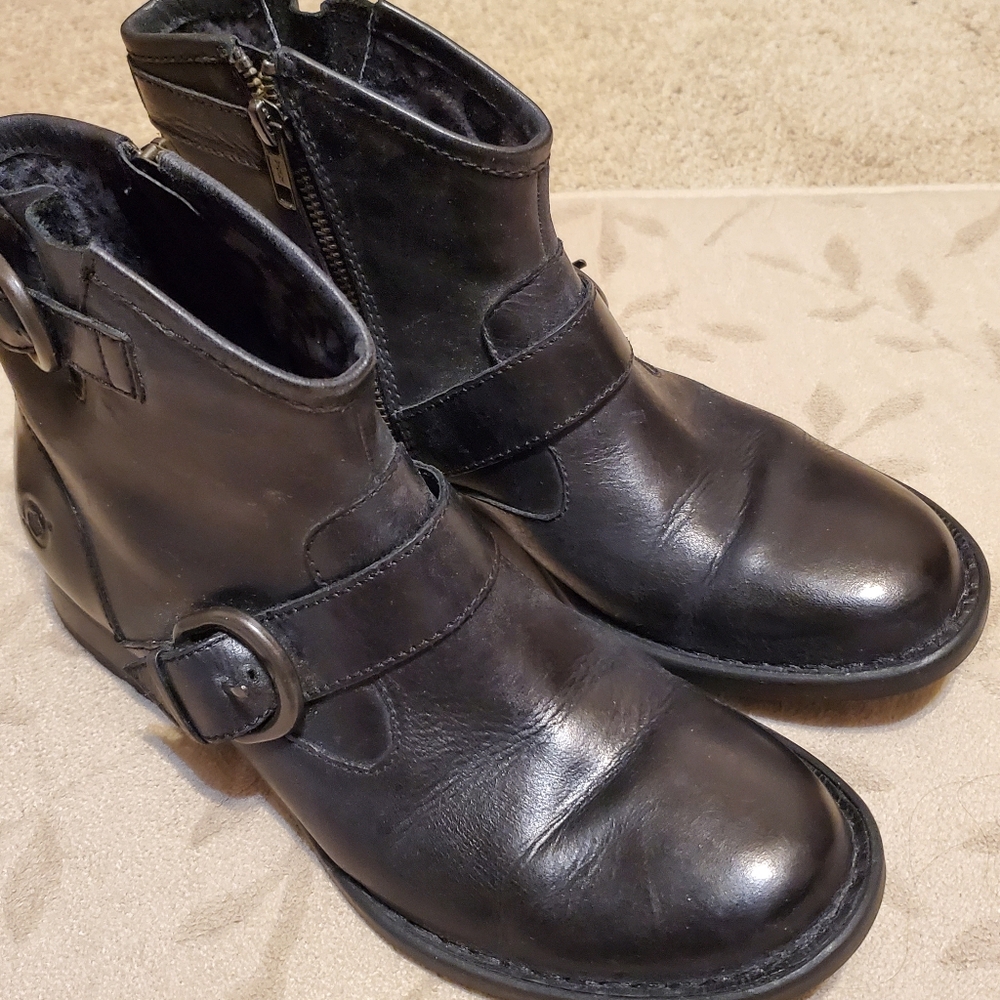 Born Raisa Black Ankle Boot